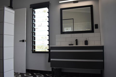 Ironbark House - Dalby Accommodation 26