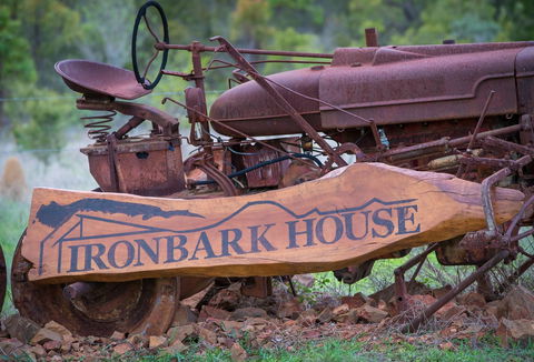 Ironbark House - Dalby Accommodation 17