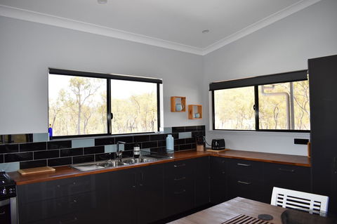 Ironbark House - Dalby Accommodation 20