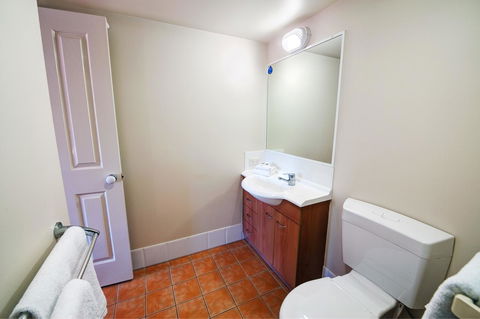 Turtle Beach Resort - Dalby Accommodation 16