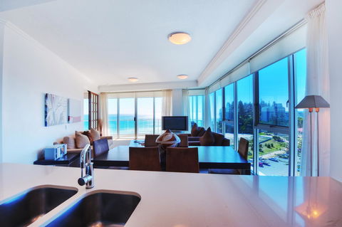 Reflection On The Sea - Dalby Accommodation 6