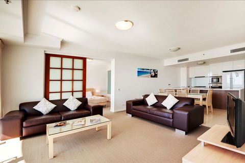 Reflection On The Sea - Dalby Accommodation 26
