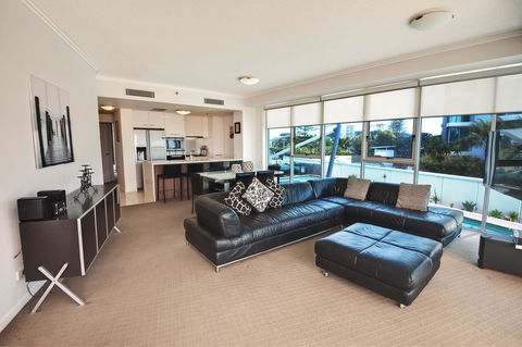 Reflection On The Sea - Dalby Accommodation 39