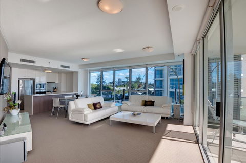 Reflection On The Sea - Dalby Accommodation 5