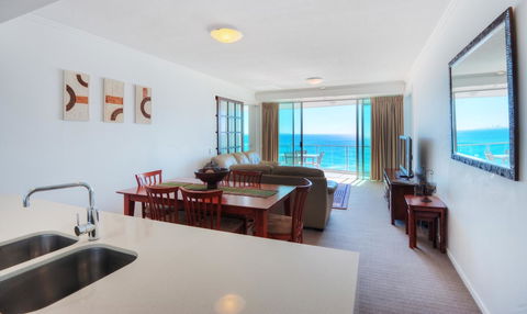 Reflection On The Sea - Dalby Accommodation 33