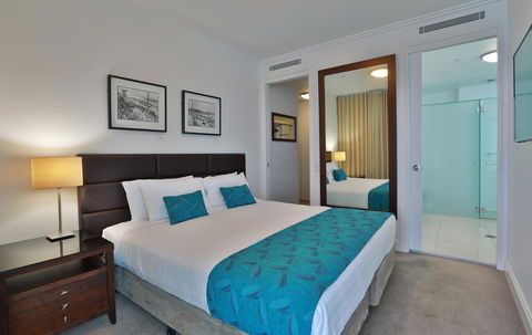 Reflection On The Sea - Dalby Accommodation 12
