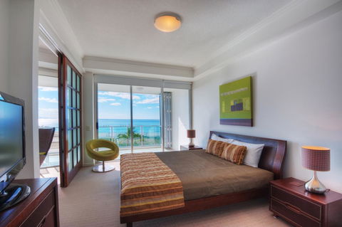 Reflection On The Sea - Dalby Accommodation 4
