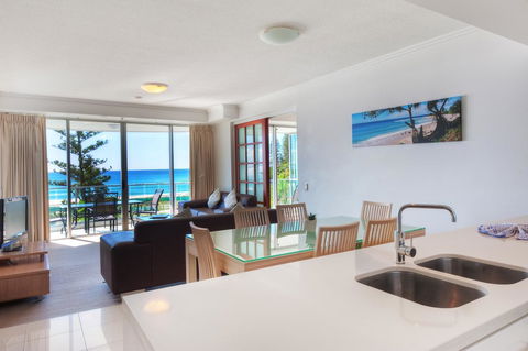Reflection On The Sea - Dalby Accommodation 43