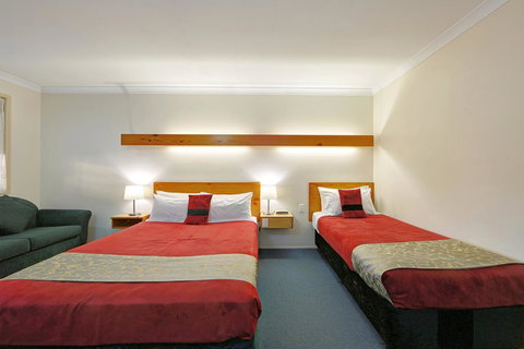 Smart Motels Bert Hinkler - Dalby Accommodation 9
