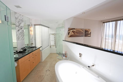 Oceans Mooloolaba - Dalby Accommodation 2
