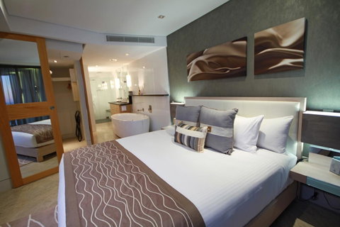 Oceans Mooloolaba - Dalby Accommodation 14