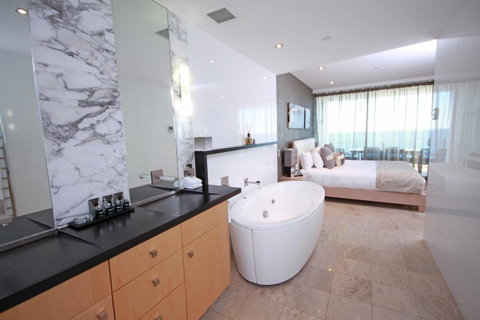 Oceans Mooloolaba - Dalby Accommodation 10