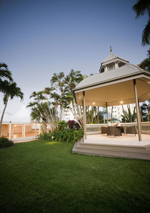 Pullman Cairns International - Dalby Accommodation 25