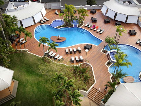 Pullman Cairns International - Dalby Accommodation 42
