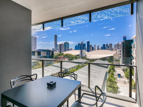 Opera Apartments South Brisbane - Dalby Accommodation 6