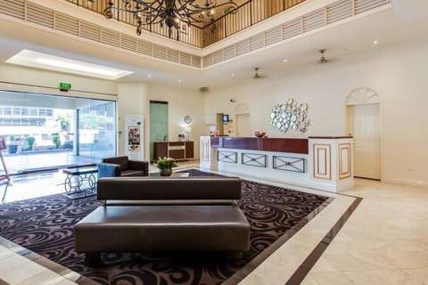 Central Cosmo Apartment Hotel - Dalby Accommodation 6