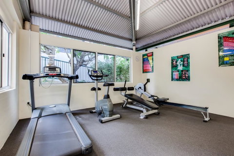 Central Cosmo Apartment Hotel - Dalby Accommodation 23