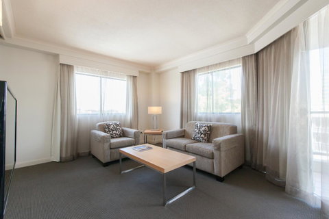 Central Cosmo Apartment Hotel - Dalby Accommodation 14