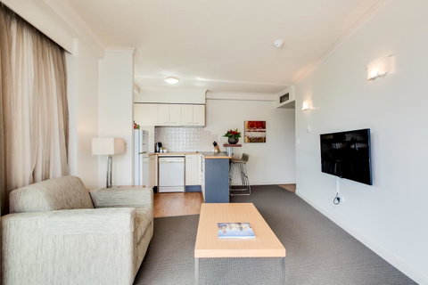 Central Cosmo Apartment Hotel - Dalby Accommodation 30