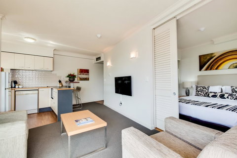 Central Cosmo Apartment Hotel - Dalby Accommodation 29