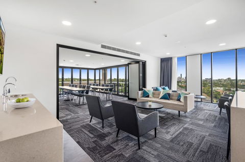 Essence Suites Taringa - Dalby Accommodation 2