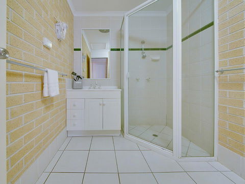 Murray Street Apartments - Dalby Accommodation 25