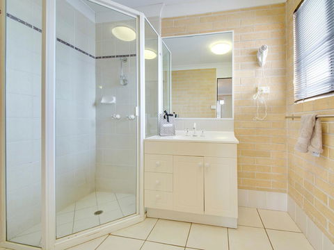 Murray Street Apartments - Dalby Accommodation 2