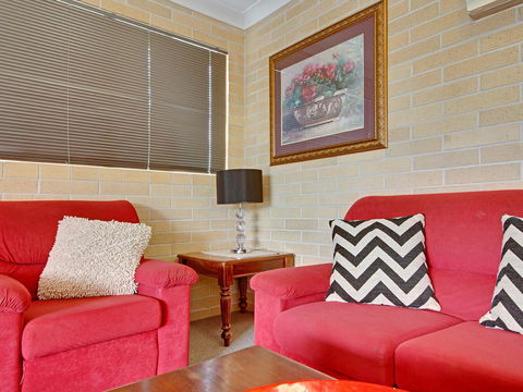 Murray Street Apartments - Dalby Accommodation 0