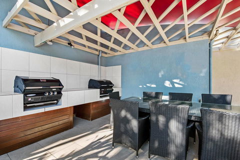 Sailport Mooloolaba Apartments - Dalby Accommodation 8