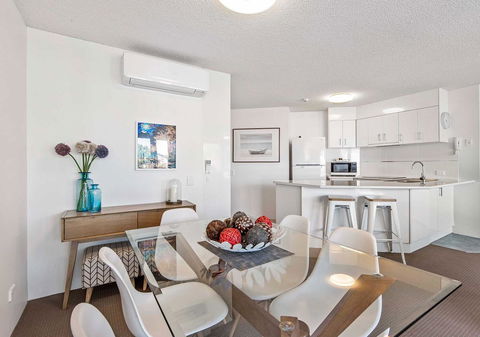 Sailport Mooloolaba Apartments - Dalby Accommodation 24