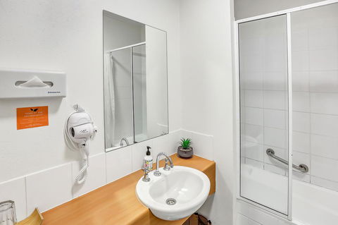 Coral Tree Inn - Dalby Accommodation 33