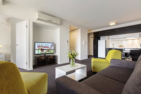 Code Apartments - Dalby Accommodation 5