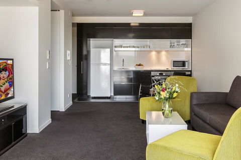 Code Apartments - Dalby Accommodation 36