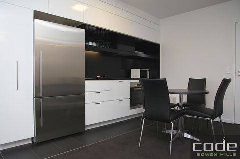 Code Apartments - Dalby Accommodation 22