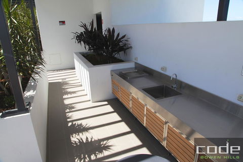 Code Apartments - Dalby Accommodation 28