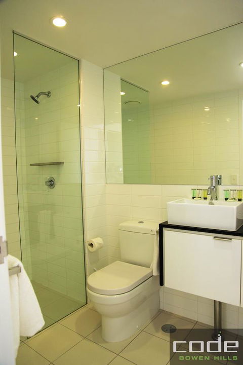 Code Apartments - Dalby Accommodation 33