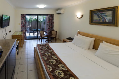 Novena Palms Motel - Dalby Accommodation 16