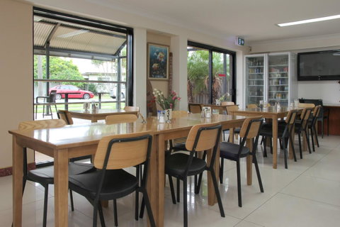 Novena Palms Motel - Dalby Accommodation 27