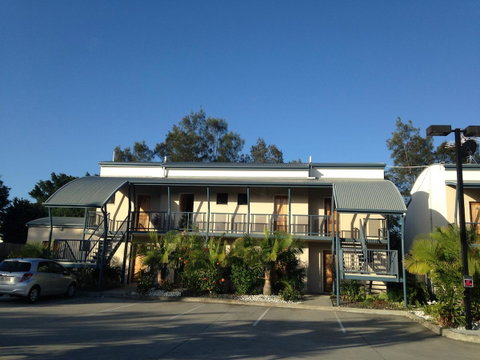 Novena Palms Motel - Dalby Accommodation 7