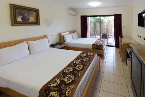 Novena Palms Motel - Dalby Accommodation 21