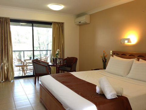 Novena Palms Motel - Dalby Accommodation 17