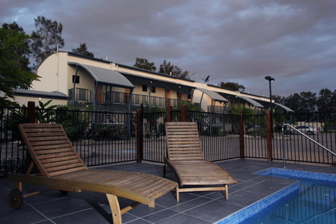 Novena Palms Motel - Dalby Accommodation 9