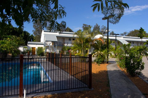 Novena Palms Motel - Dalby Accommodation 6