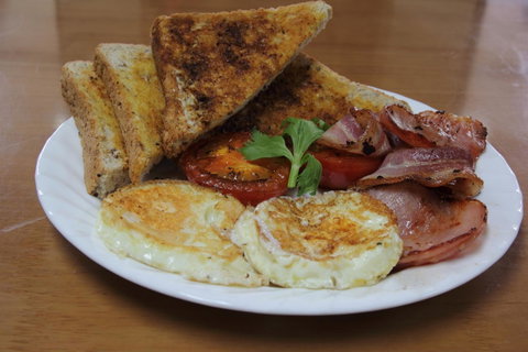 Novena Palms Motel - Dalby Accommodation 31