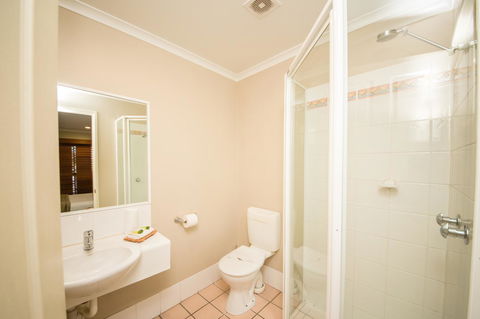 Cosmopolitan Motel & Serviced Apartments - Dalby Accommodation 21