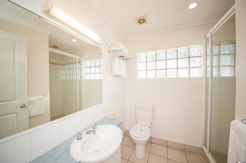 Cosmopolitan Motel & Serviced Apartments - Dalby Accommodation 20