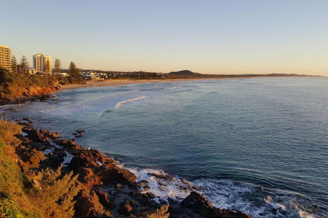 Beautiful Home- Walk To Beach-Short Drive To Noosa - Dalby Accommodation 9