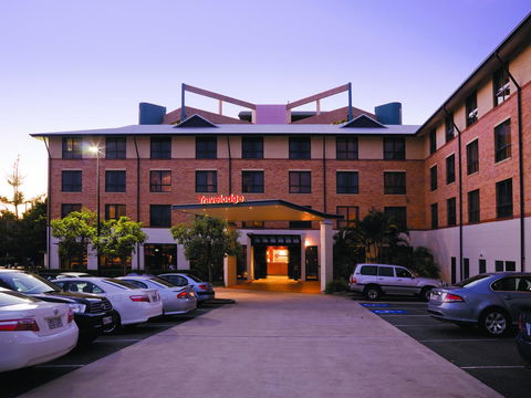 Mercure Brisbane Garden City - Dalby Accommodation 17