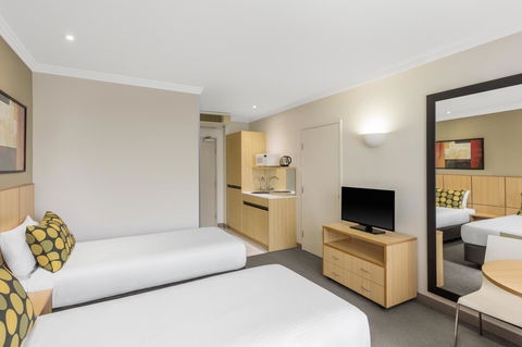Mercure Brisbane Garden City - Dalby Accommodation 7