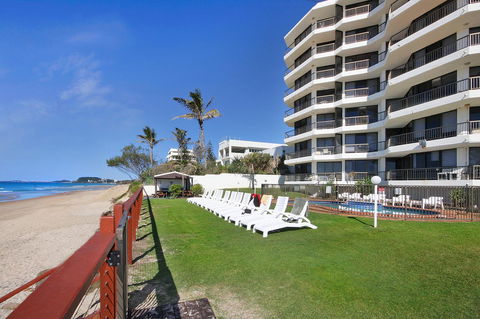 Spindrift On The Beach - Absolute Beachfront - Dalby Accommodation 1